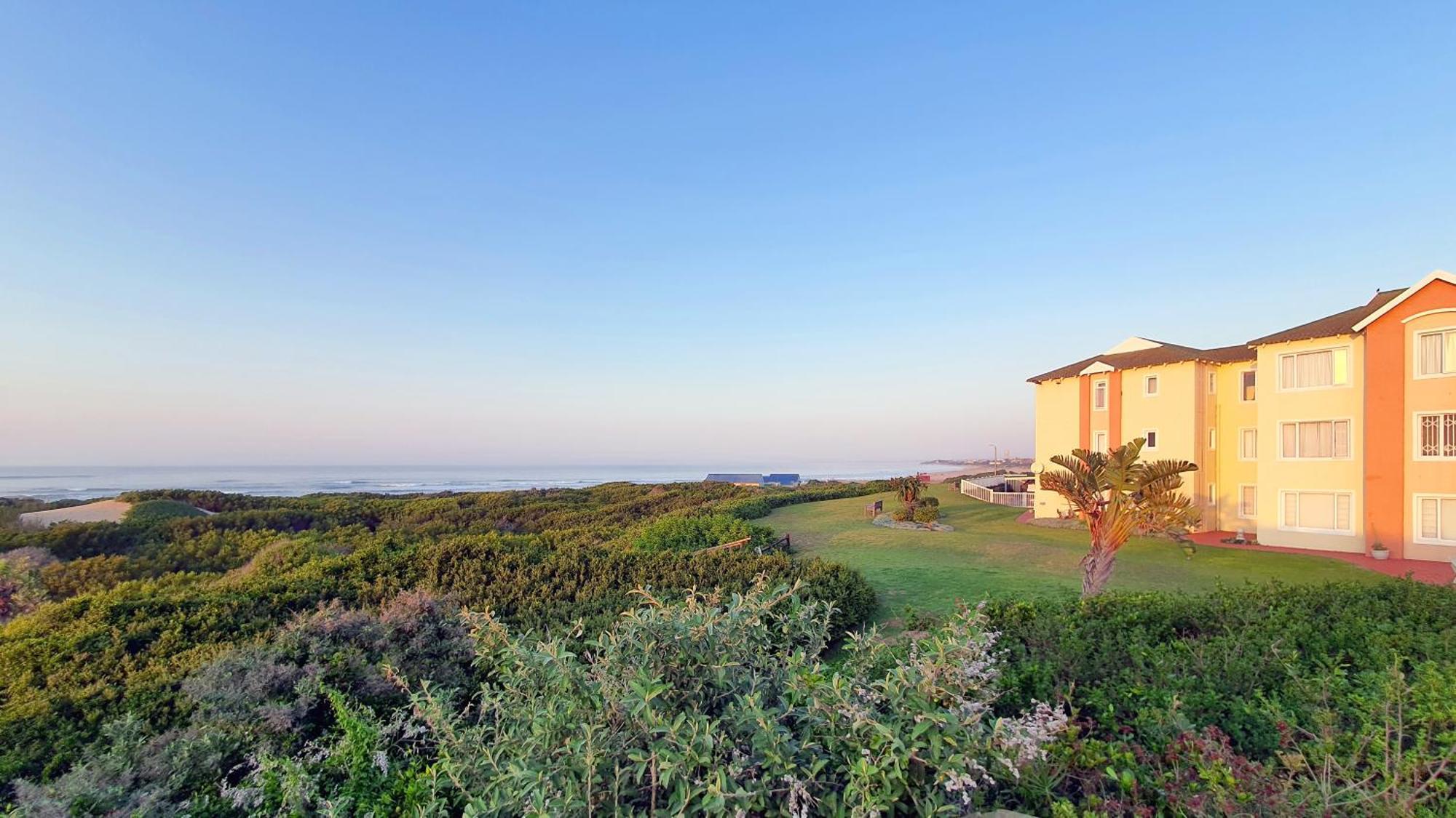 Escape To Paradise: Beachside Apartment Джефрис-Бей Экстерьер фото